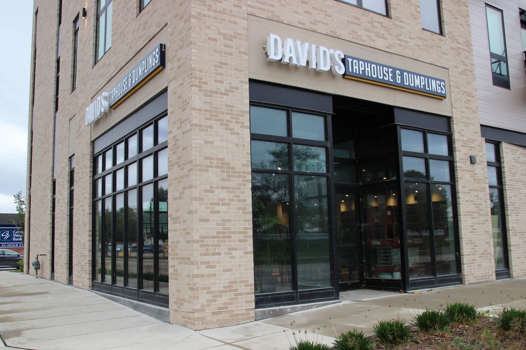 Taphouse-exterior